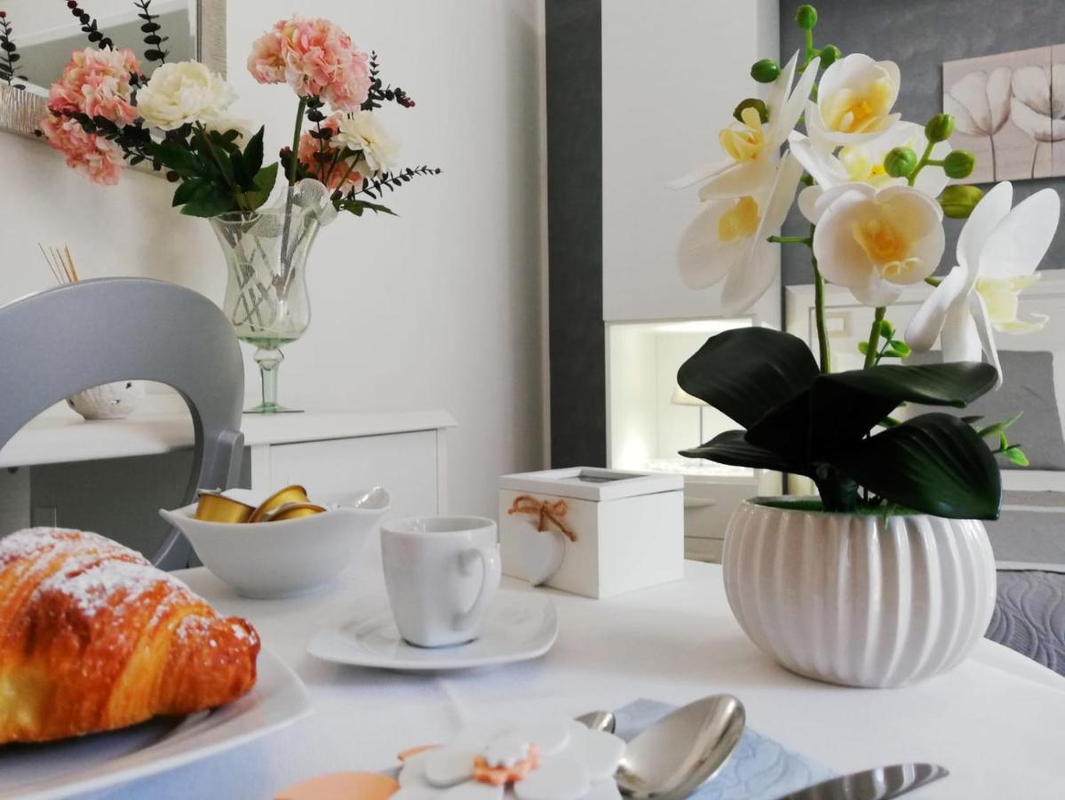 B&B Plaza Lampedusa Bagian luar foto