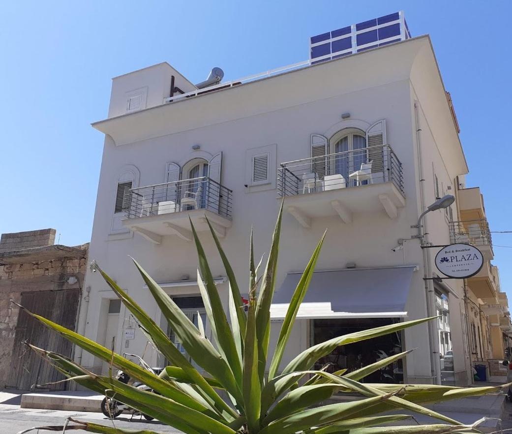 B&B Plaza Lampedusa Bagian luar foto