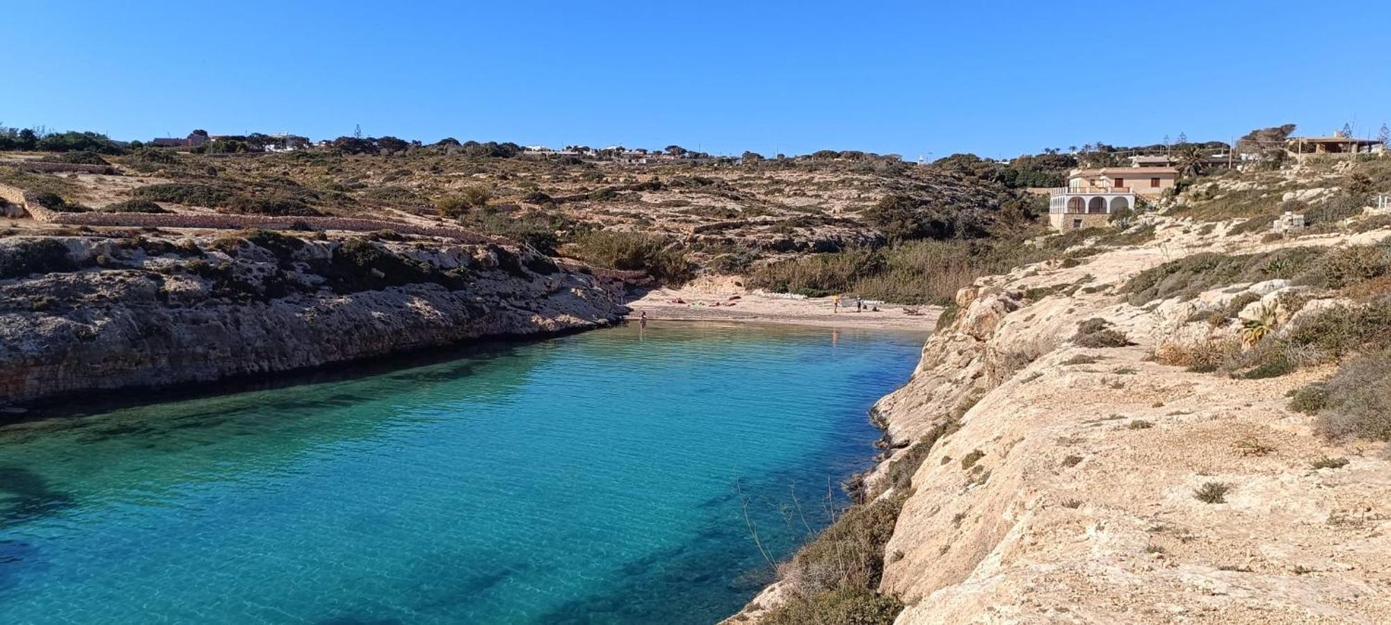 B&B Plaza Lampedusa Bagian luar foto