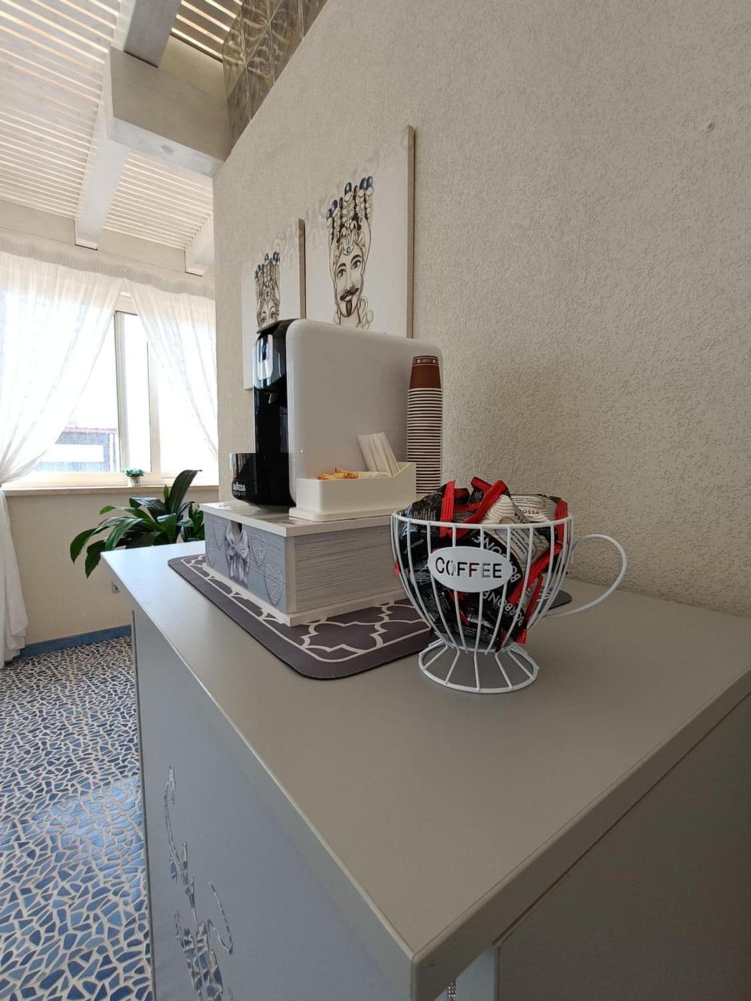 B&B Plaza Lampedusa Bagian luar foto