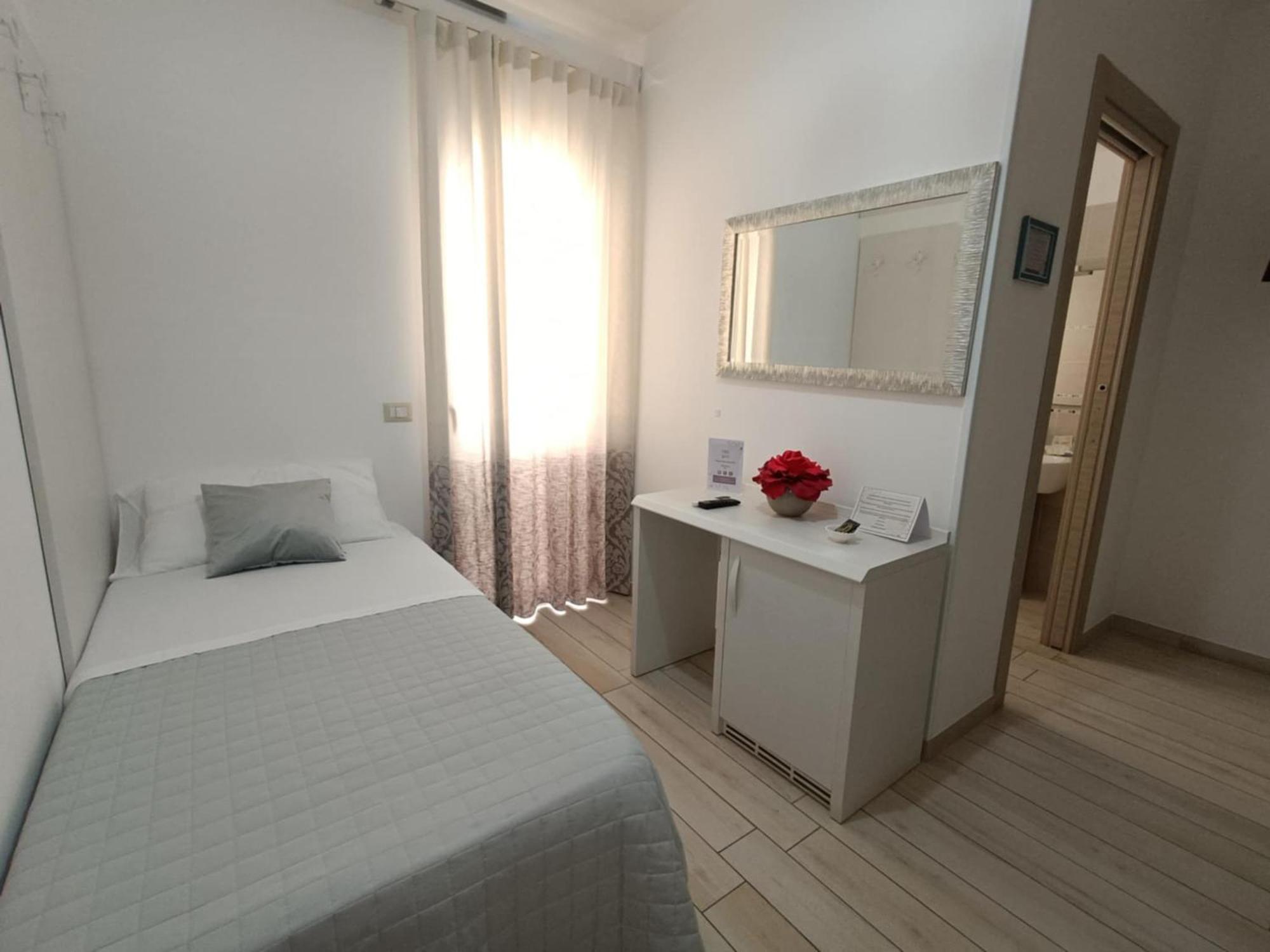 B&B Plaza Lampedusa Bagian luar foto