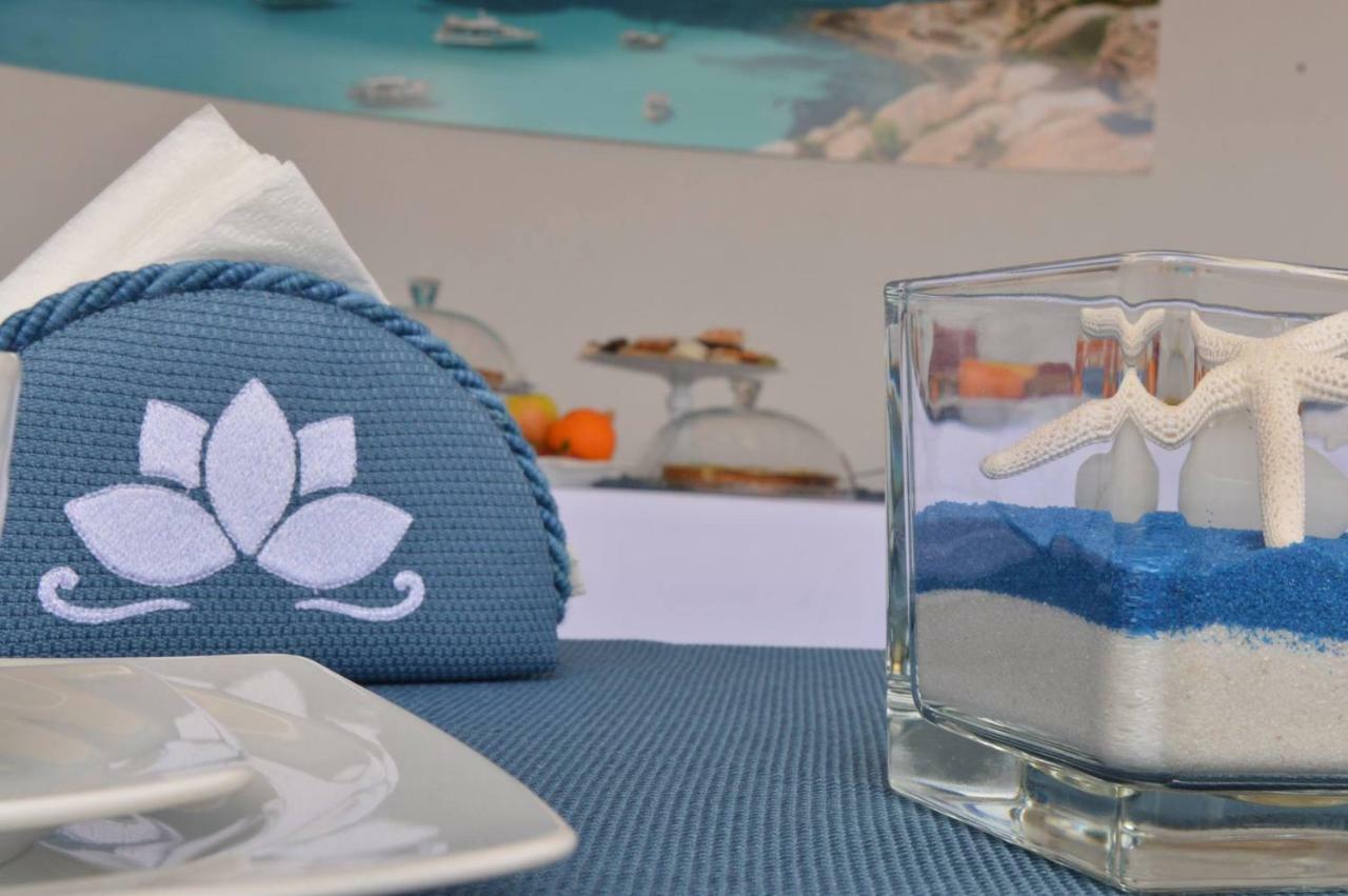 B&B Plaza Lampedusa Bagian luar foto